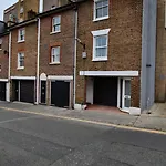 Modern, 2 Bdrm House With Parking Sleeps 6 Brighton Town Centre, North Laine